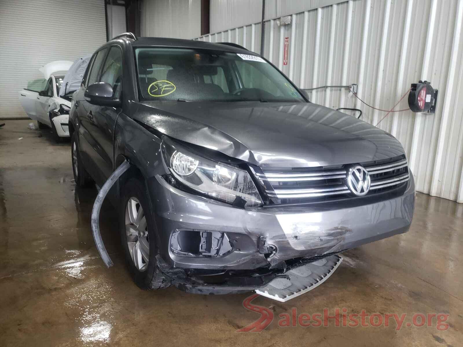 WVGBV7AXXGW523656 2016 VOLKSWAGEN TIGUAN