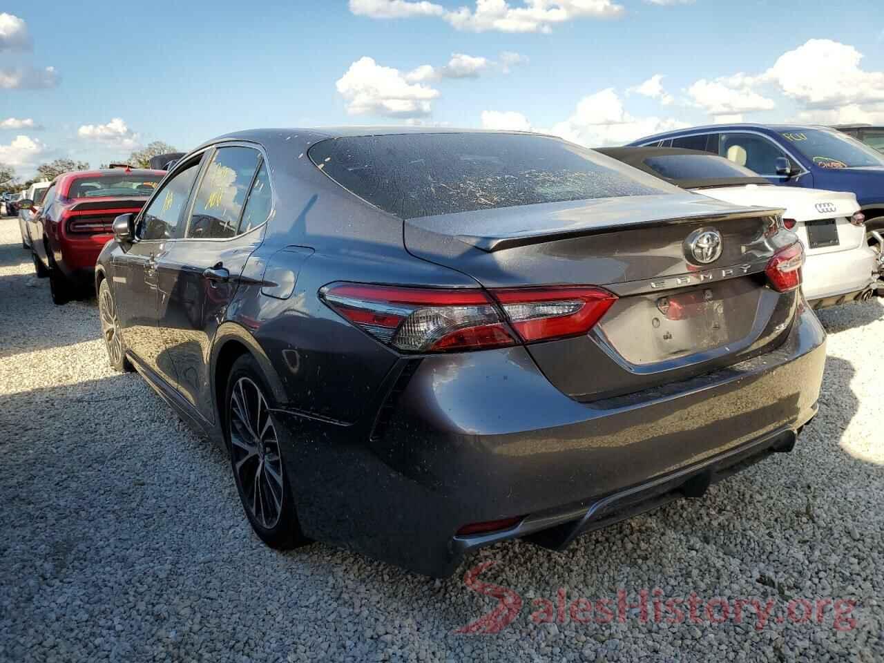 4T1B11HK5JU092066 2018 TOYOTA CAMRY