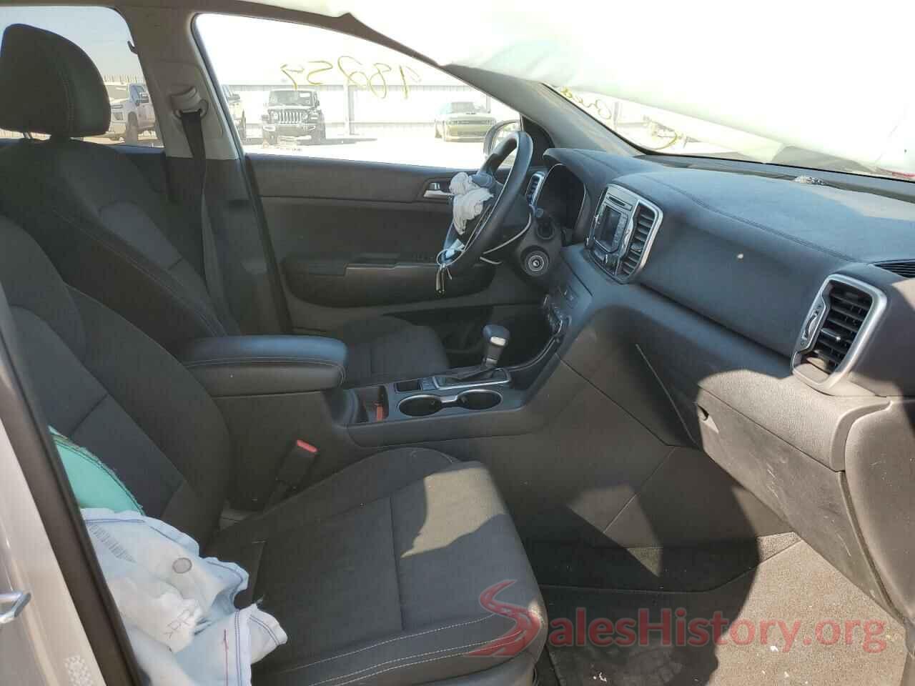 KNDPMCAC0K7592197 2019 KIA SPORTAGE