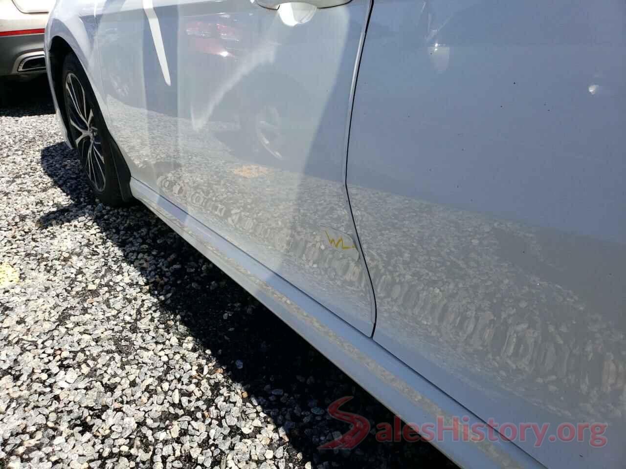 4T1B11HK1JU613235 2018 TOYOTA CAMRY