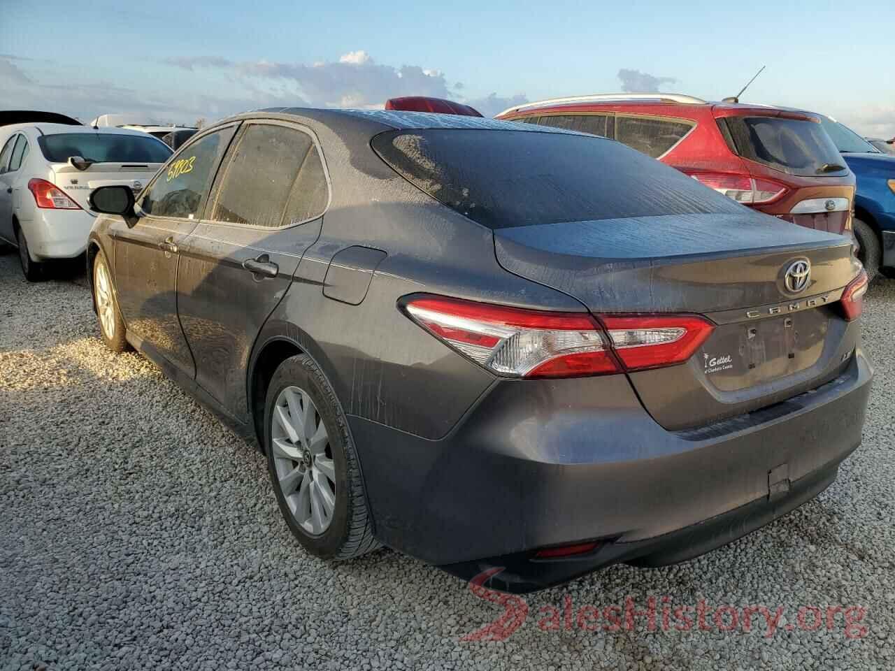 4T1B11HK1JU085194 2018 TOYOTA CAMRY