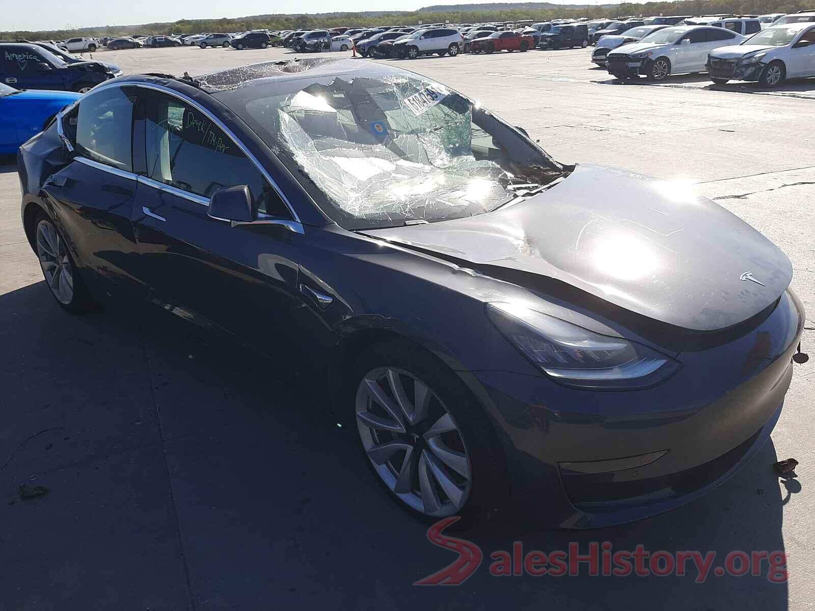 5YJ3E1EB7JF132562 2018 TESLA MODEL 3