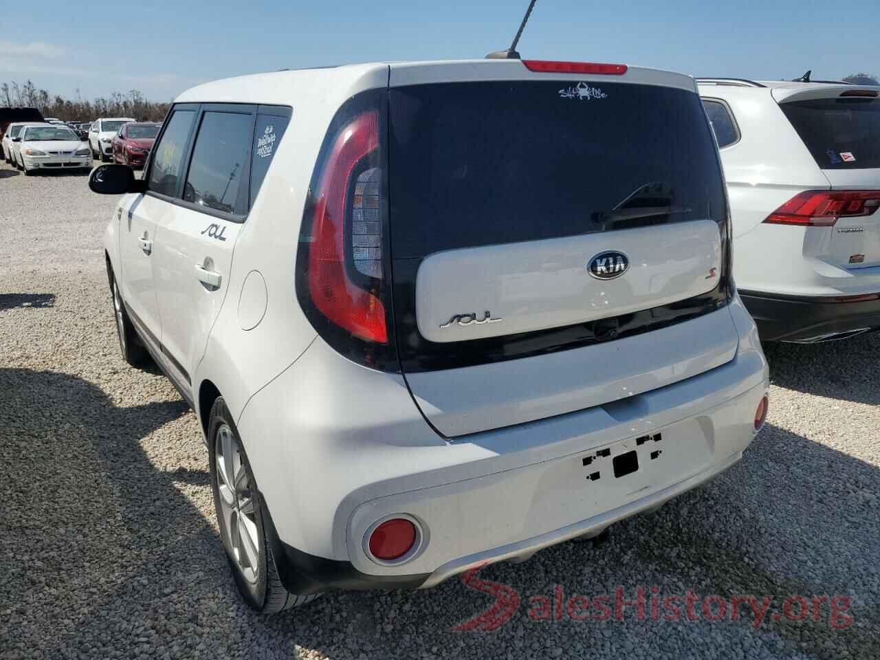 KNDJP3A55J7568765 2018 KIA SOUL