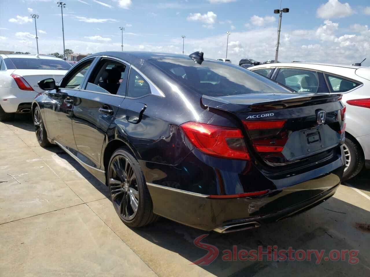 1HGCV2F63JA032637 2018 HONDA ACCORD