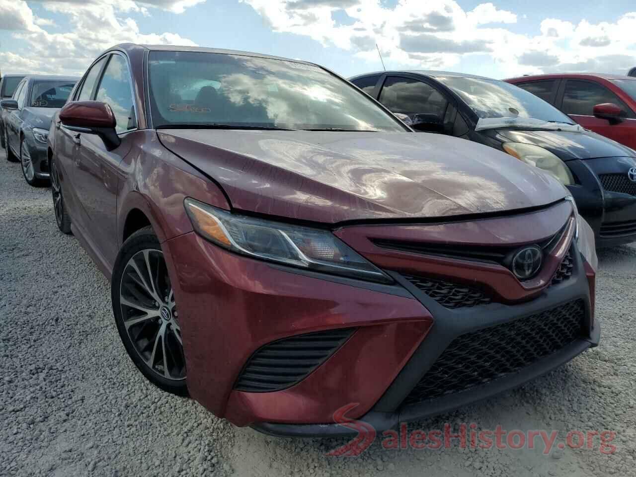 4T1B11HK2JU674710 2018 TOYOTA CAMRY