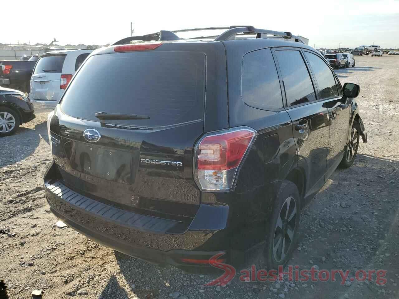 JF2SJABC7JH587708 2018 SUBARU FORESTER