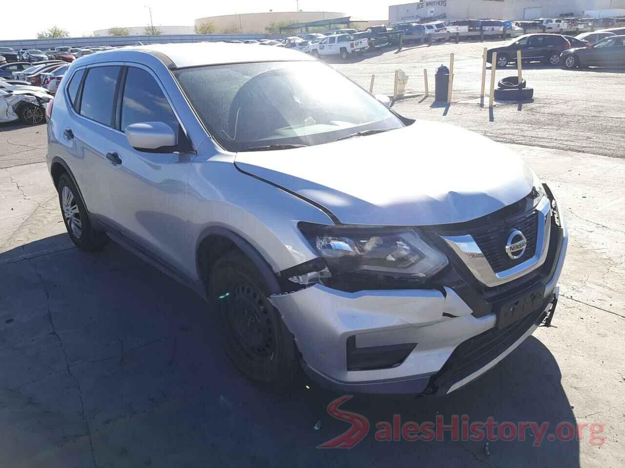 KNMAT2MV6HP560329 2017 NISSAN ROGUE