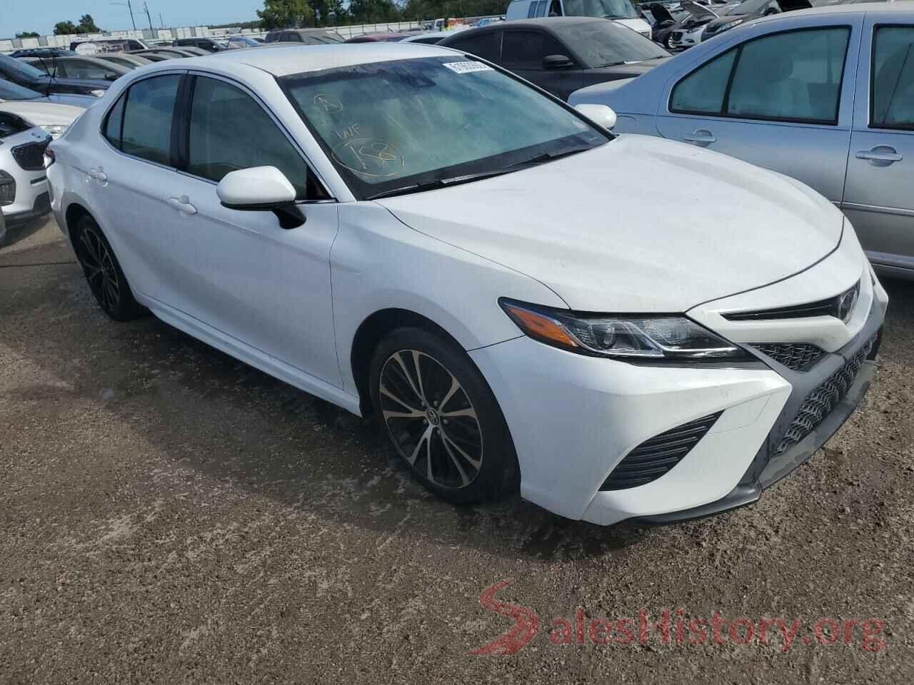 JTNB11HK1J3032503 2018 TOYOTA CAMRY