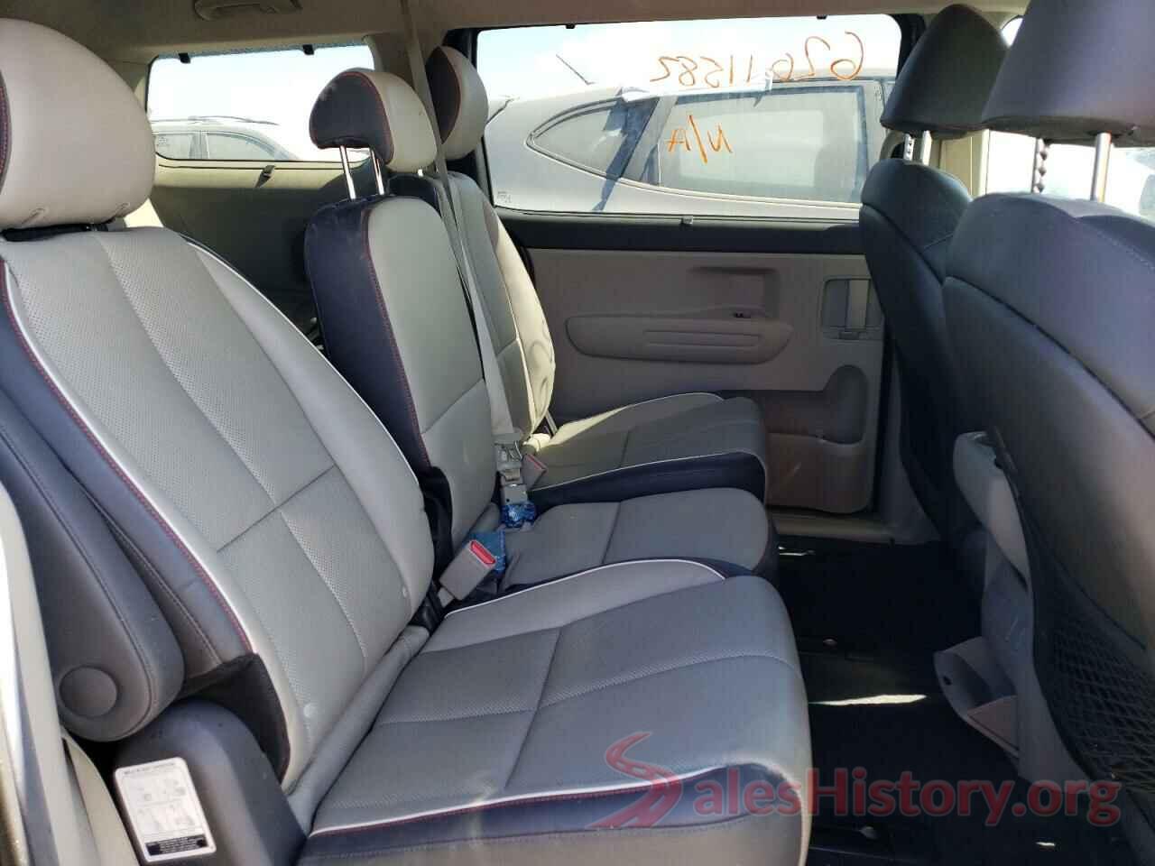 KNDMB5C19H6332055 2017 KIA SEDONA