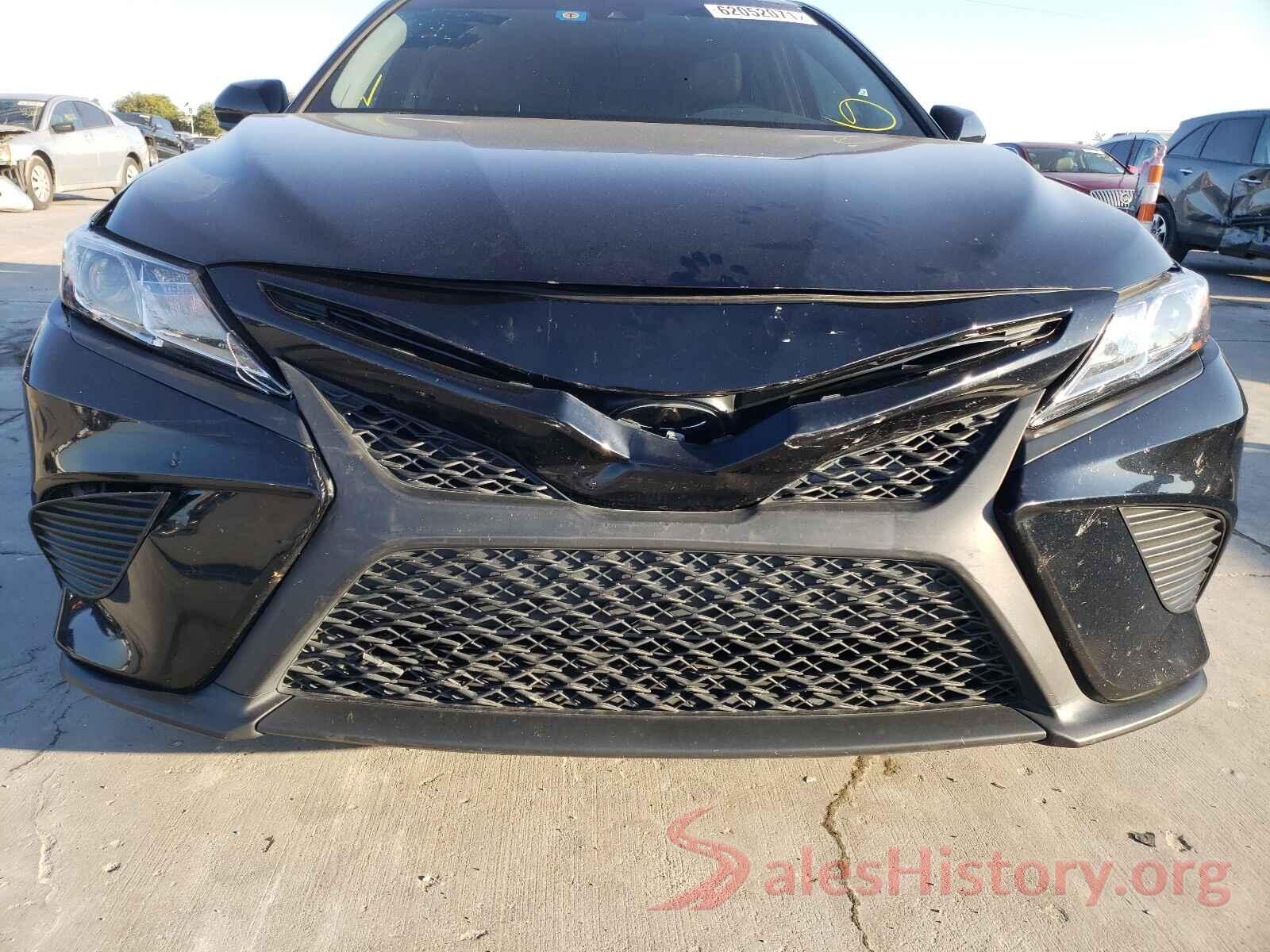 4T1B11HK4JU028827 2018 TOYOTA CAMRY