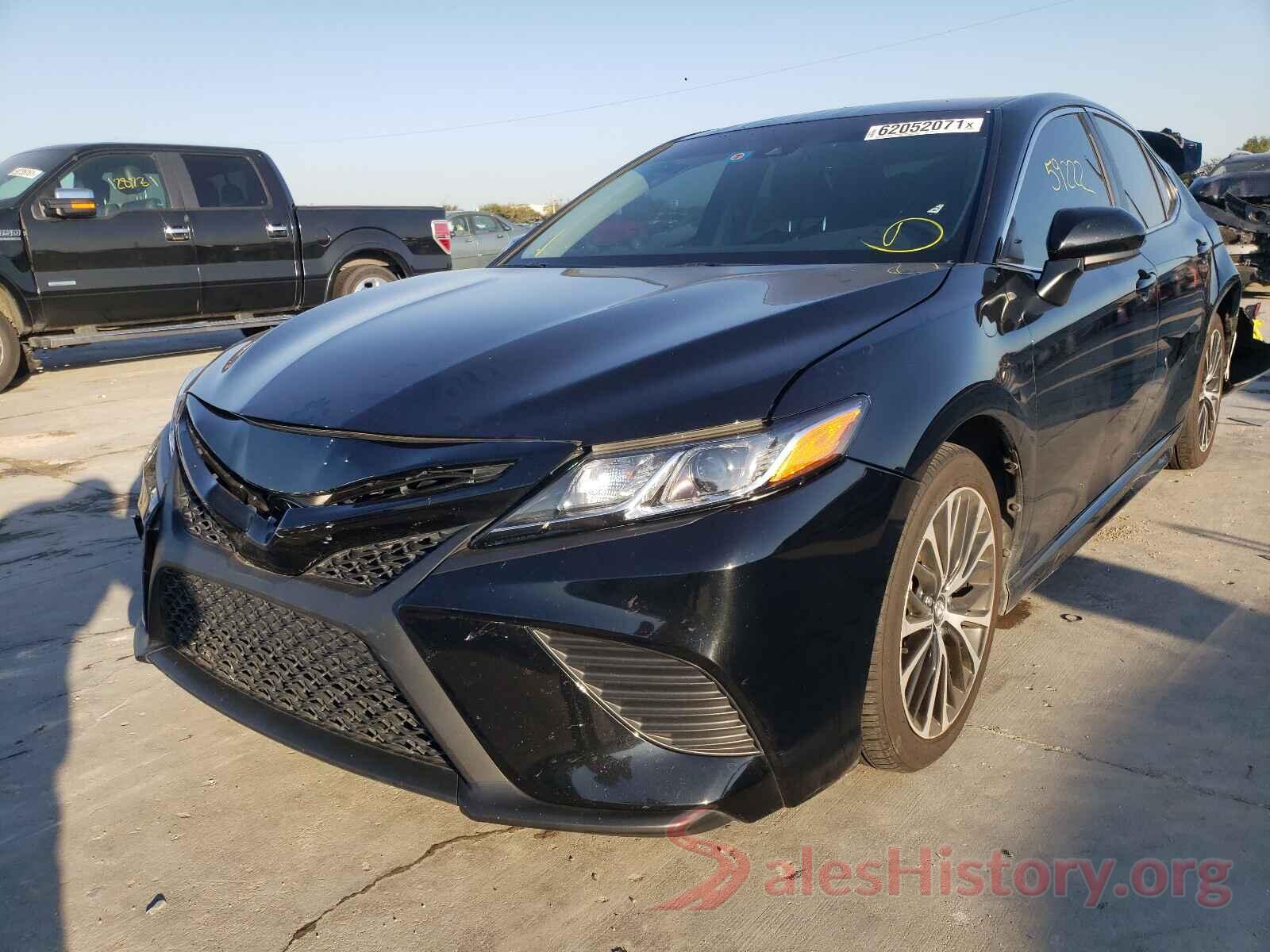 4T1B11HK4JU028827 2018 TOYOTA CAMRY