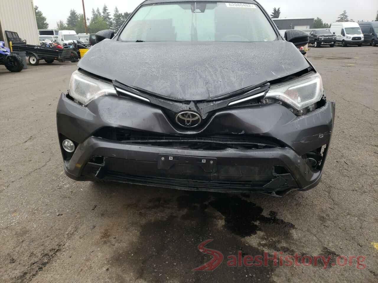 JTMBFREV9JJ176069 2018 TOYOTA RAV4