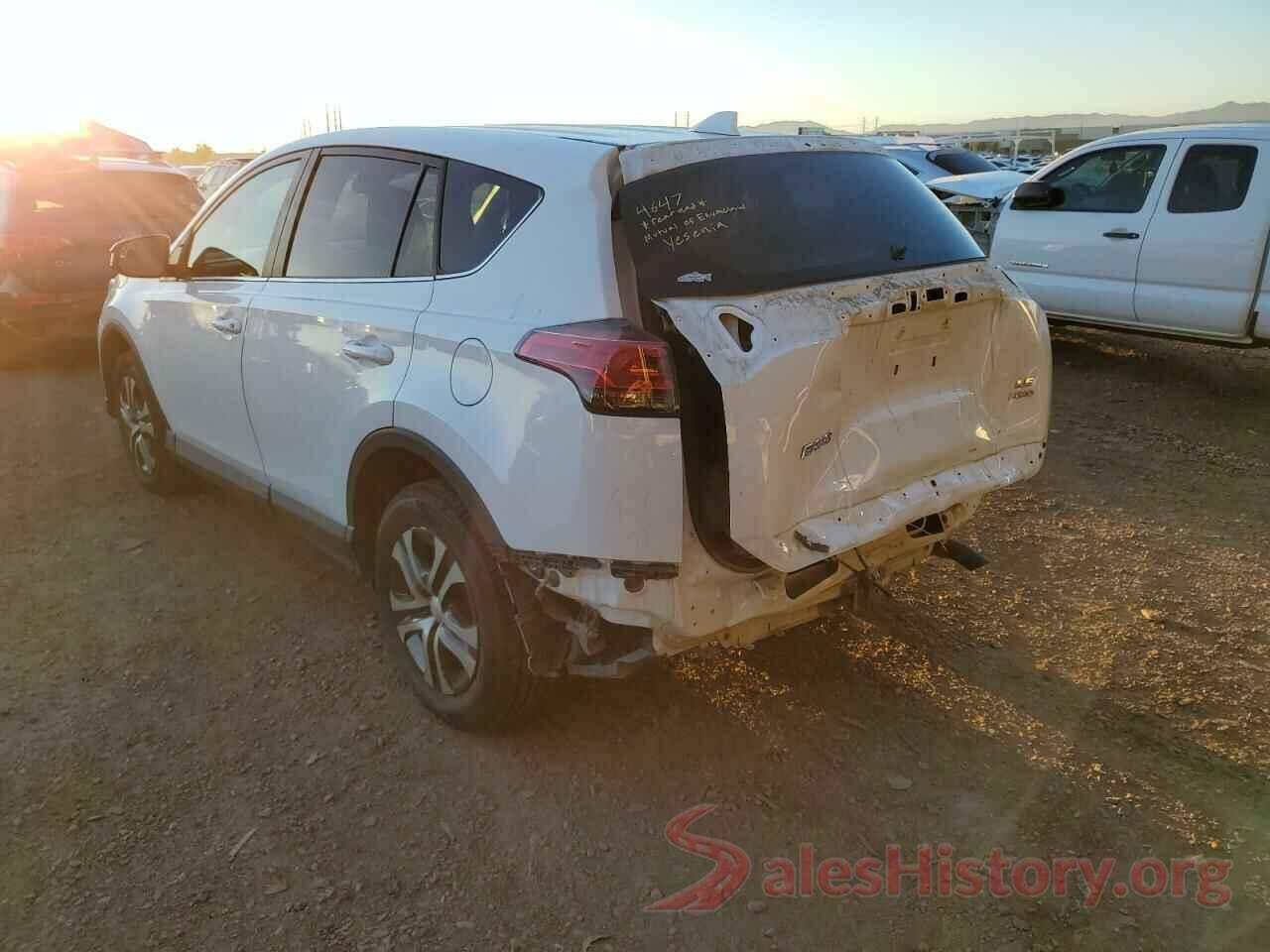 2T3BFREV9JW720636 2018 TOYOTA RAV4