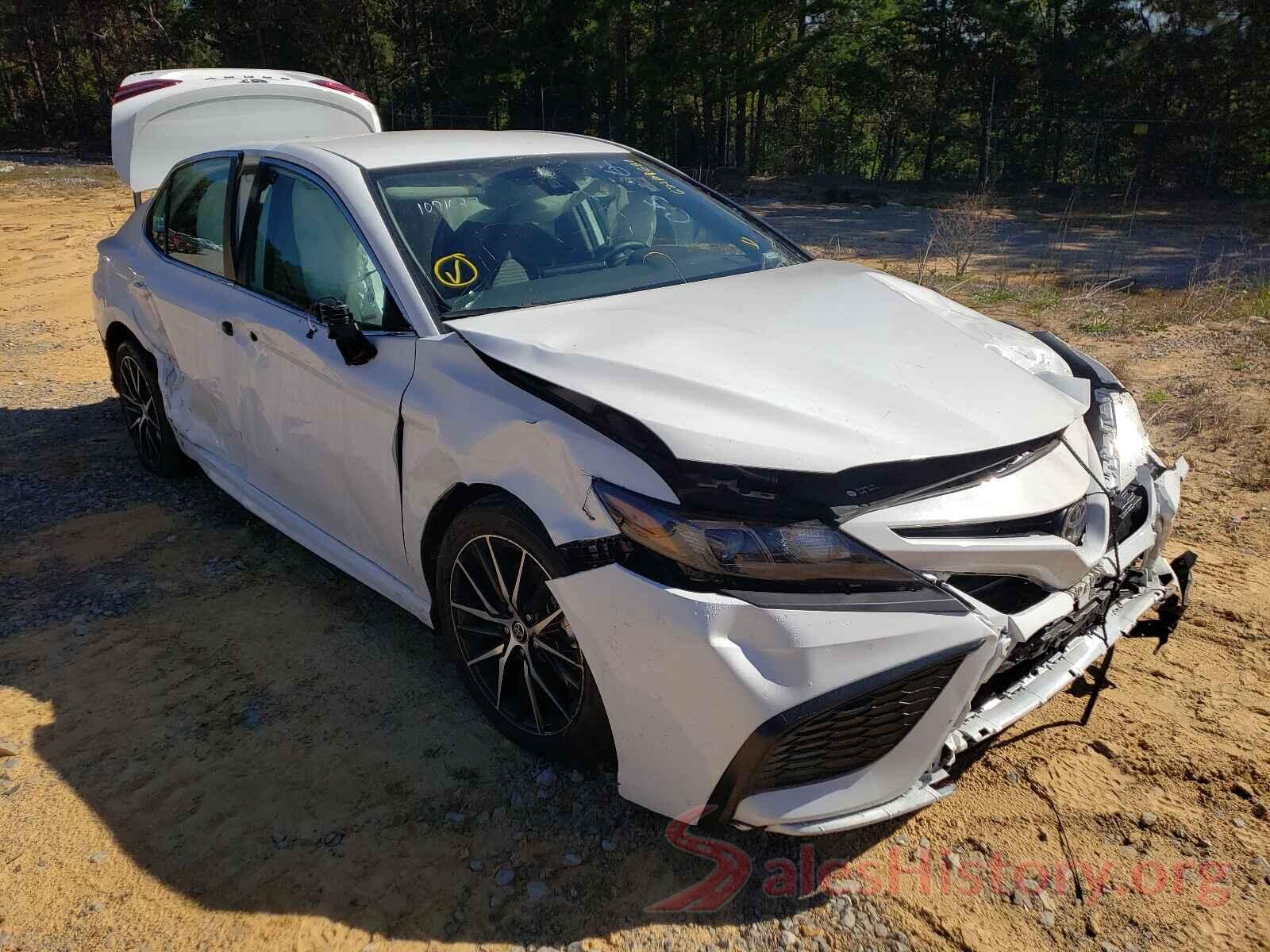 4T1G11AK9MU516868 2021 TOYOTA CAMRY