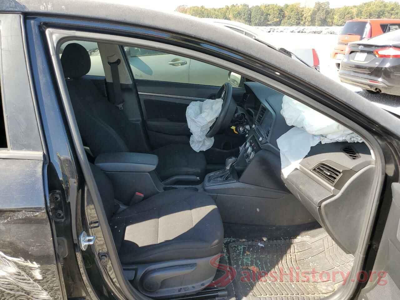 5NPD84LF8KH469795 2019 HYUNDAI ELANTRA