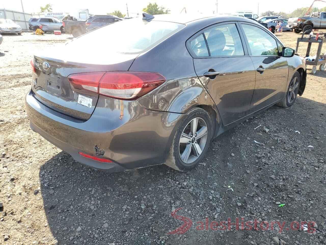 3KPFL4A71JE194499 2018 KIA FORTE