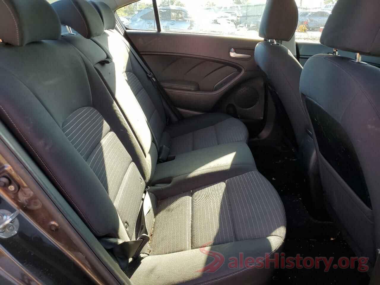 3KPFL4A71JE194499 2018 KIA FORTE