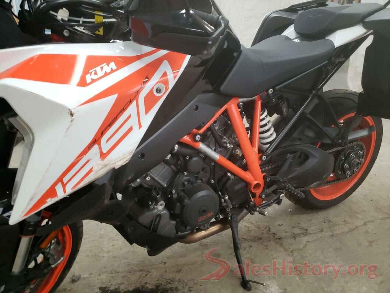 VBKV69404KM907346 2019 KTM MOTORCYCLE