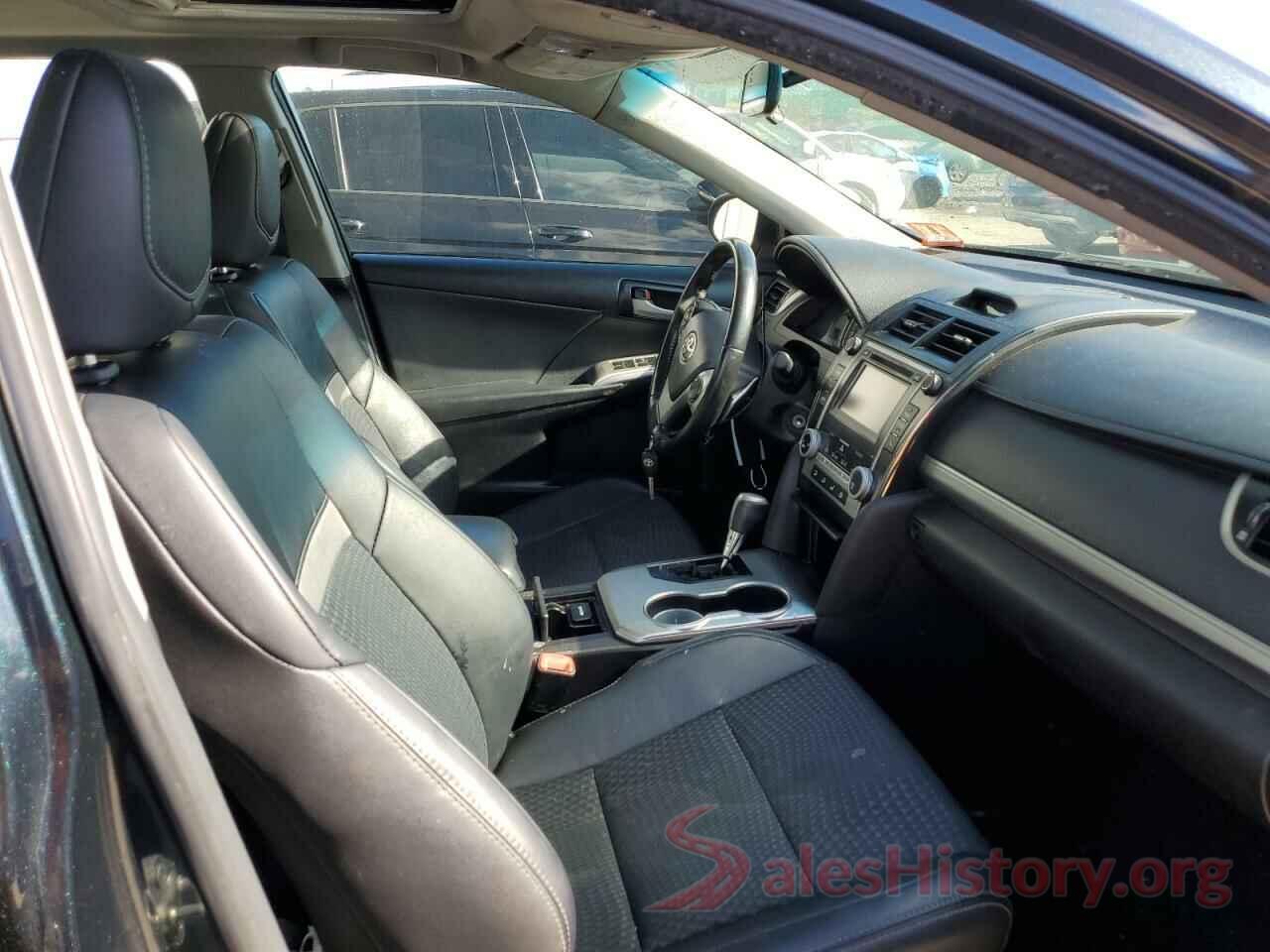 4T1BF1FK2EU813745 2014 TOYOTA CAMRY