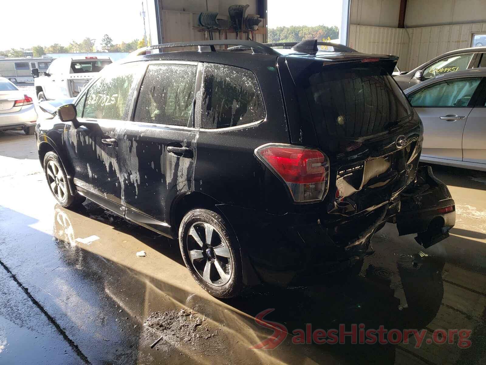 JF2SJAEC3JH477833 2018 SUBARU FORESTER