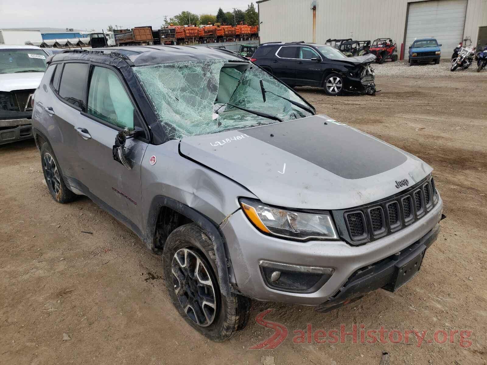 3C4NJDDB6KT805769 2019 JEEP COMPASS