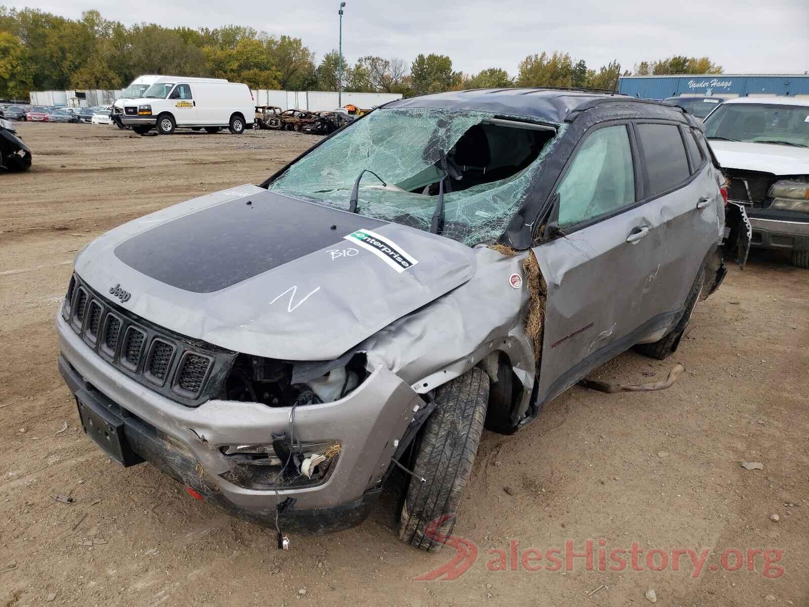 3C4NJDDB6KT805769 2019 JEEP COMPASS