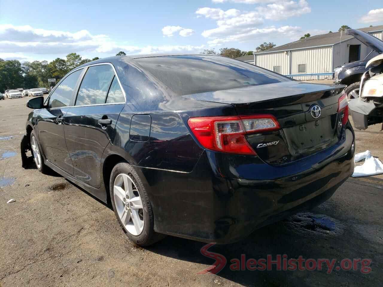 4T1BF1FK1EU421663 2014 TOYOTA CAMRY