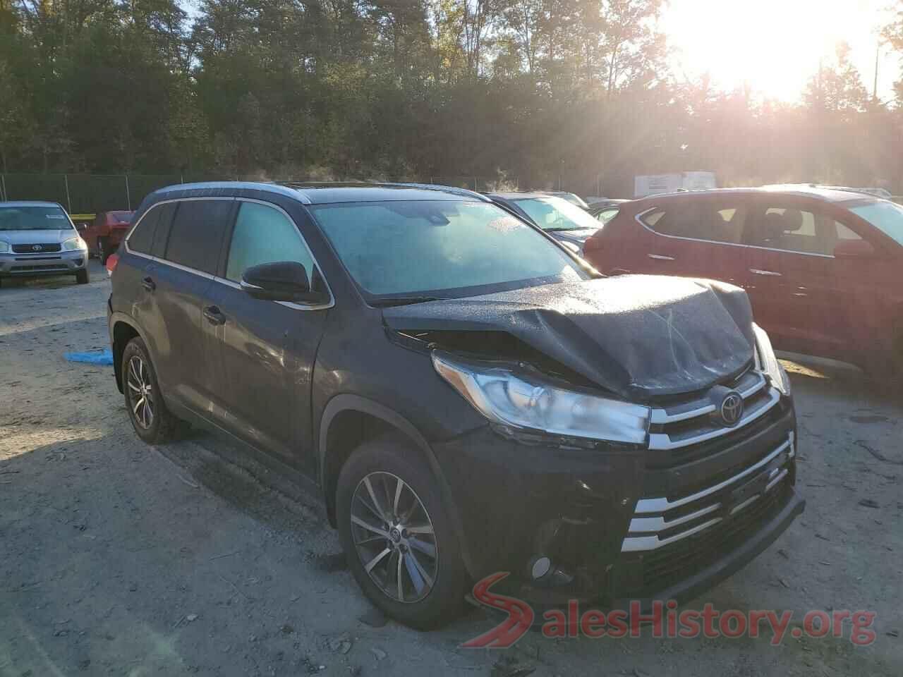 5TDJZRFH4KS582311 2019 TOYOTA HIGHLANDER