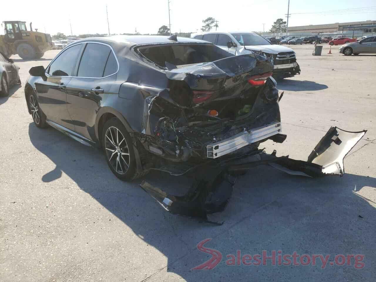 4T1G11AK2NU047673 2022 TOYOTA CAMRY