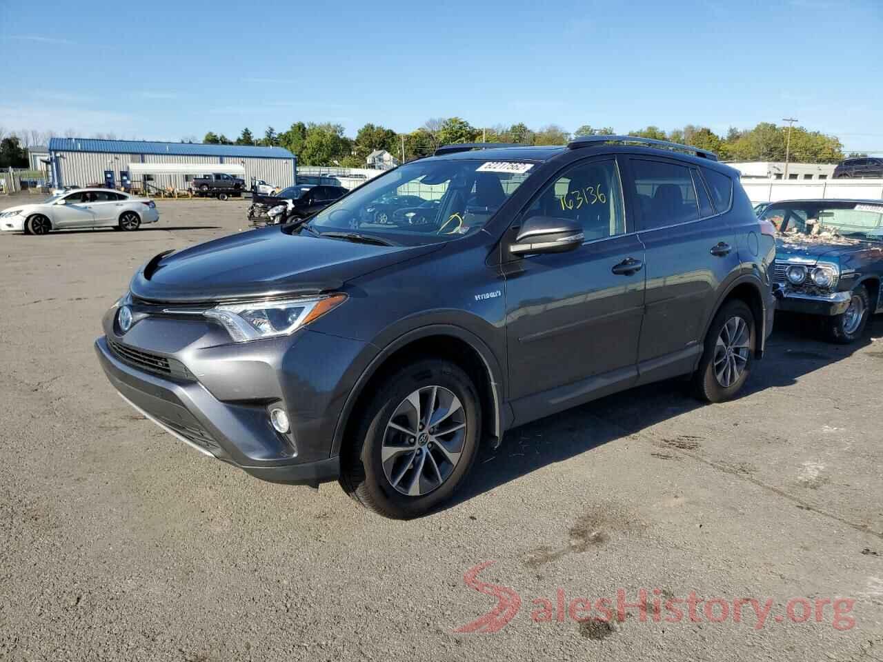 JTMRJREV5HD108826 2017 TOYOTA RAV4