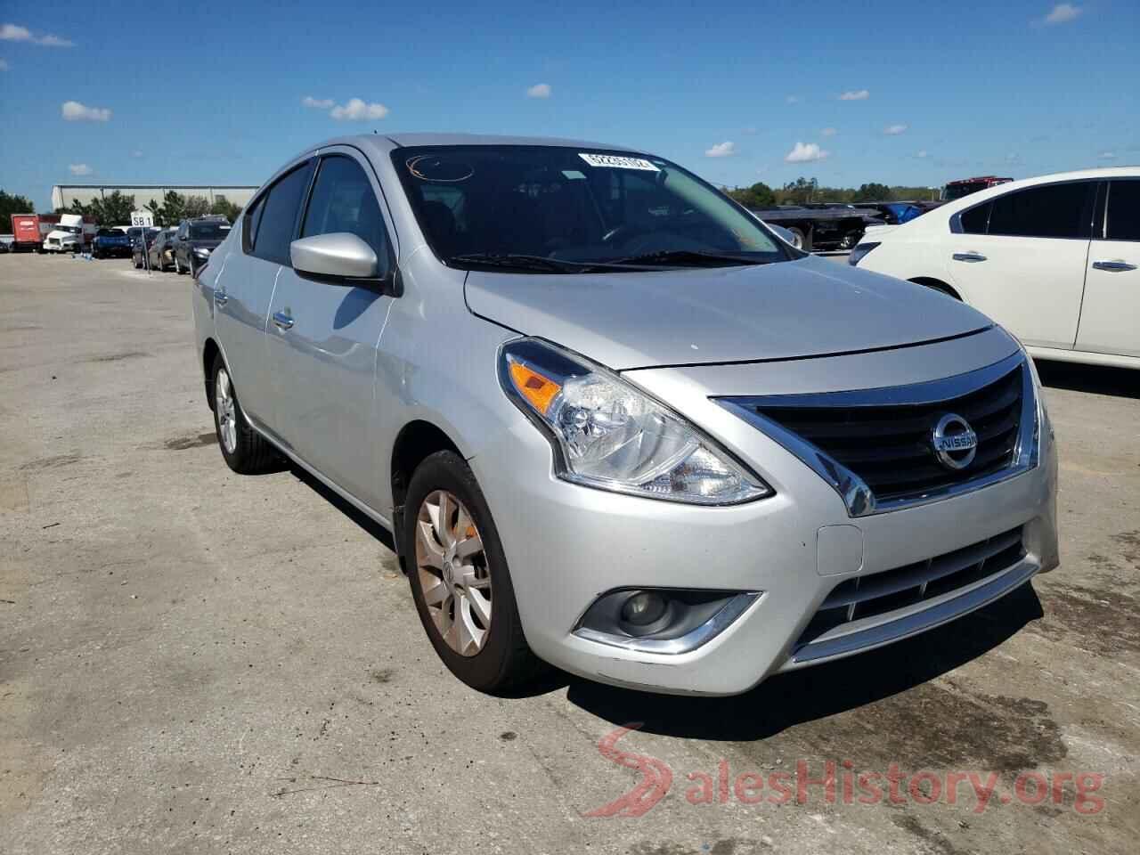 3N1CN7AP7HL852883 2017 NISSAN VERSA