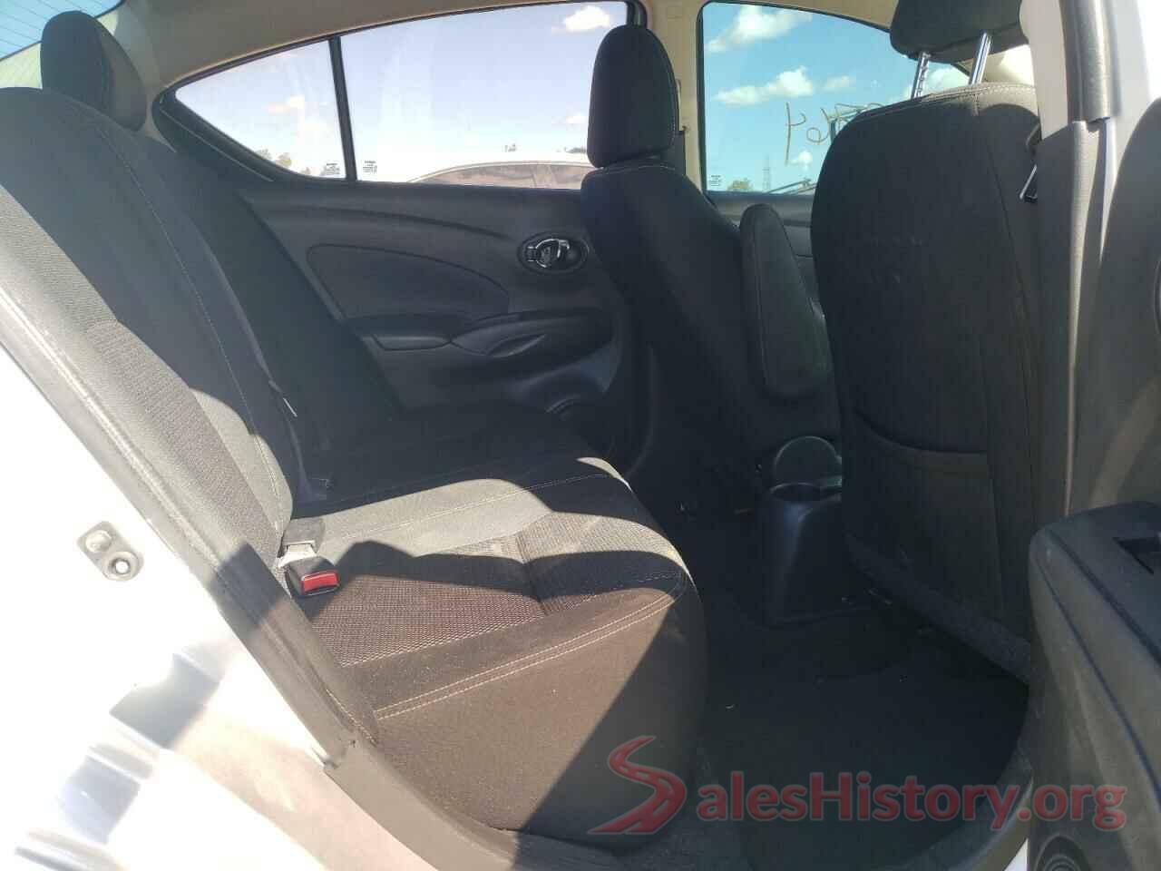 3N1CN7AP7HL852883 2017 NISSAN VERSA