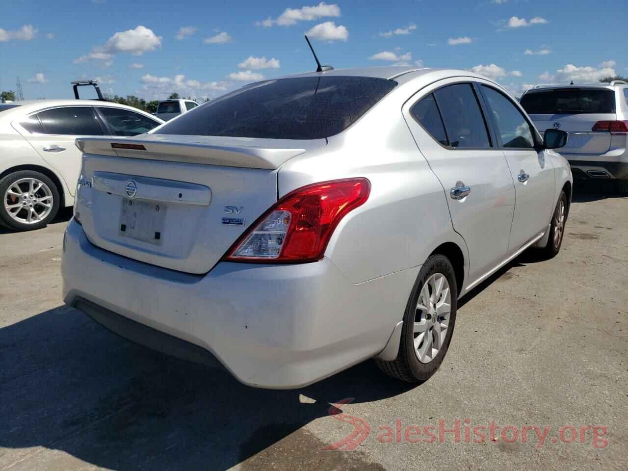 3N1CN7AP7HL852883 2017 NISSAN VERSA