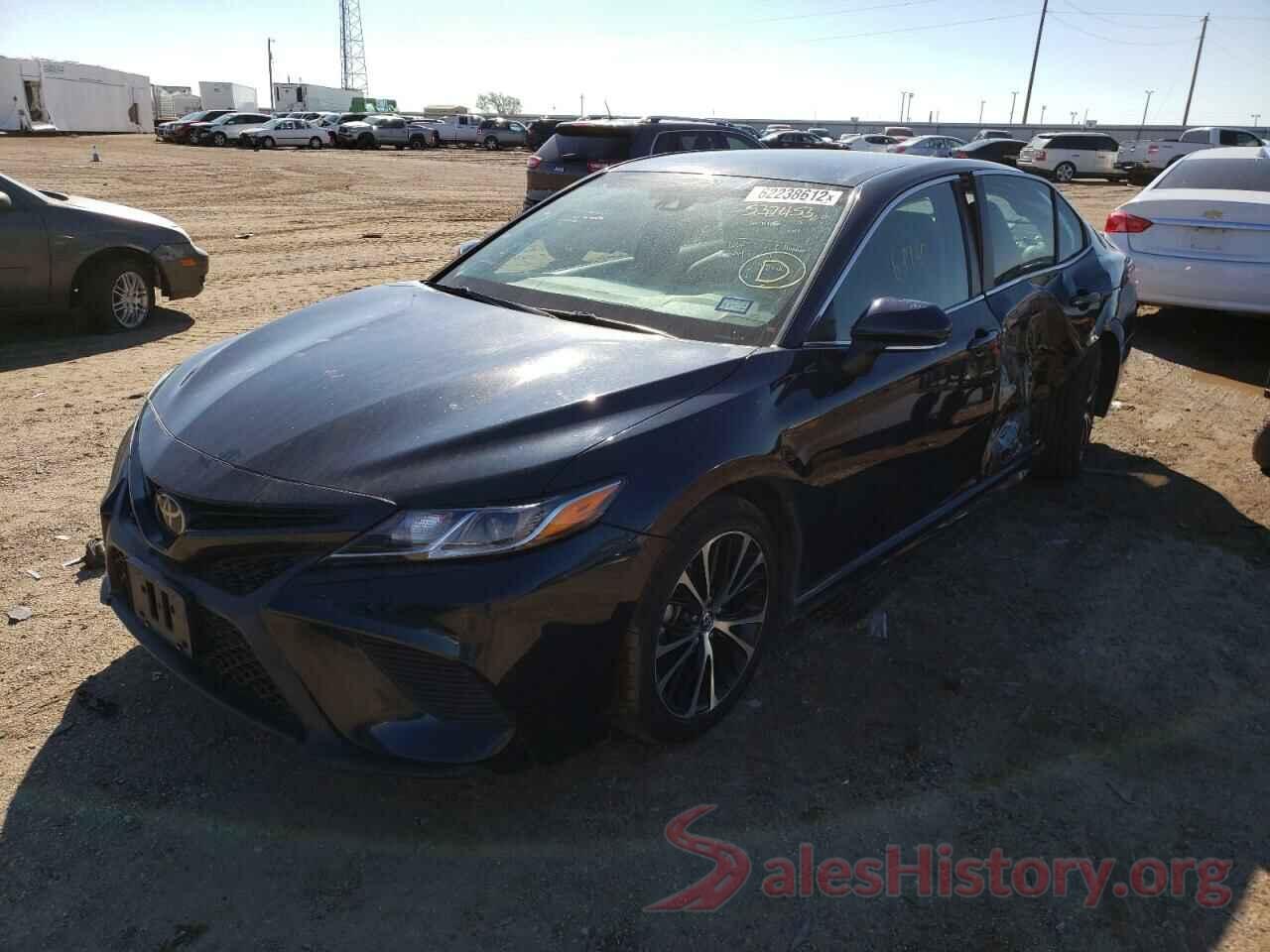 4T1B11HK0JU532453 2018 TOYOTA CAMRY