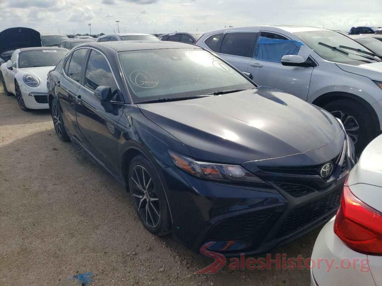 4T1G11AK6MU415769 2021 TOYOTA CAMRY