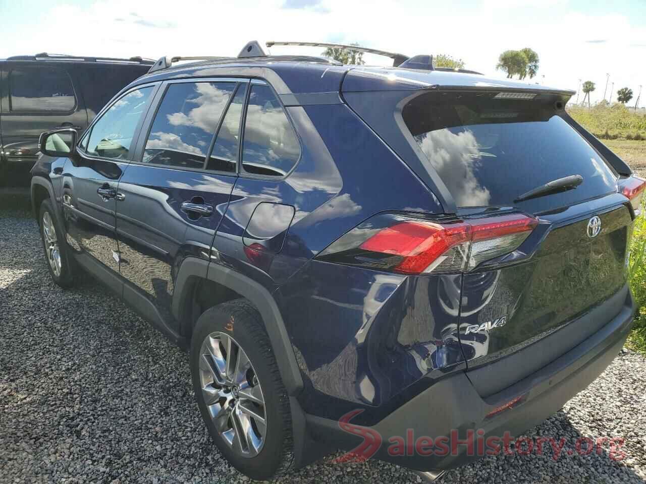 2T3A1RFV3KW072026 2019 TOYOTA RAV4