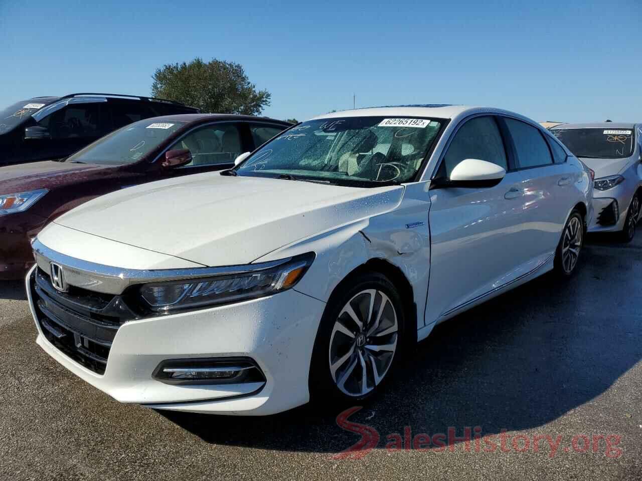 1HGCV3F42JA003926 2018 HONDA ACCORD