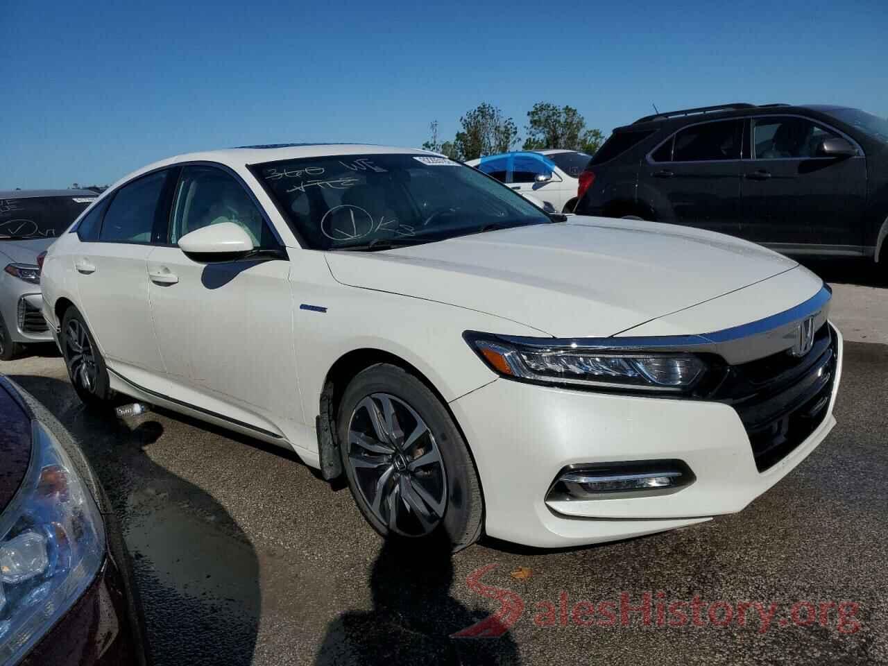 1HGCV3F42JA003926 2018 HONDA ACCORD