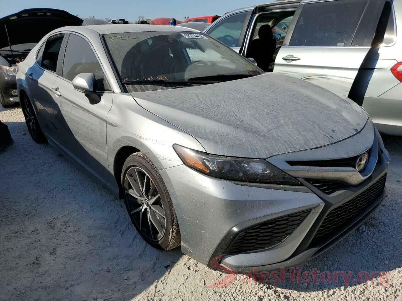 4T1G11AK3NU712239 2022 TOYOTA CAMRY