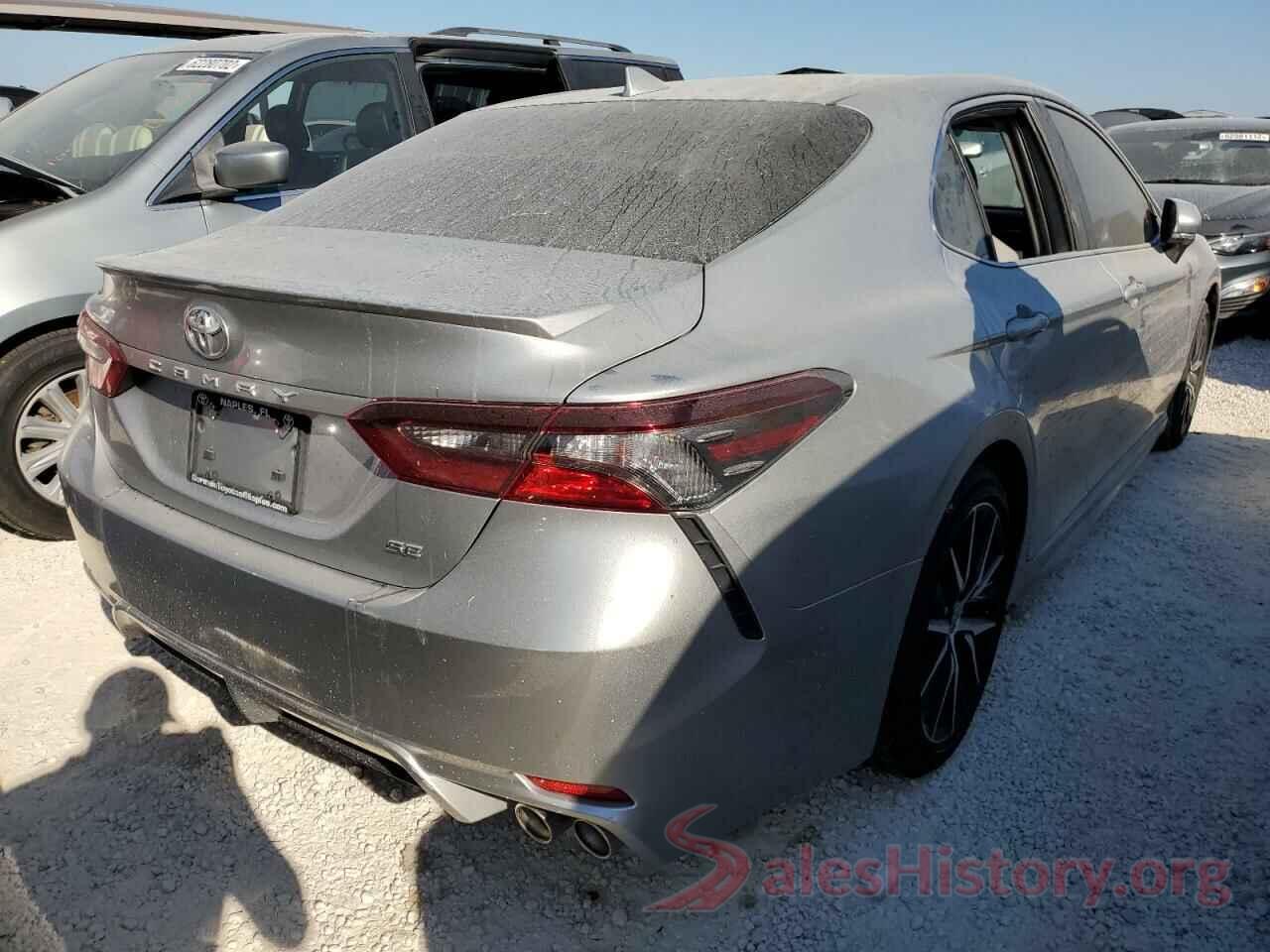 4T1G11AK3NU712239 2022 TOYOTA CAMRY