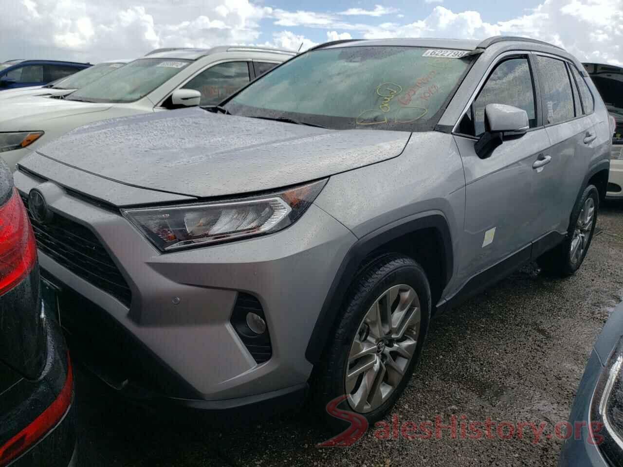 2T3C1RFV8KW013854 2019 TOYOTA RAV4