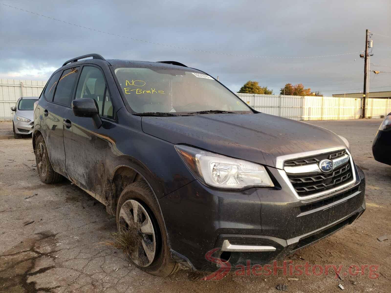 JF2SJAEC3JH458585 2018 SUBARU FORESTER