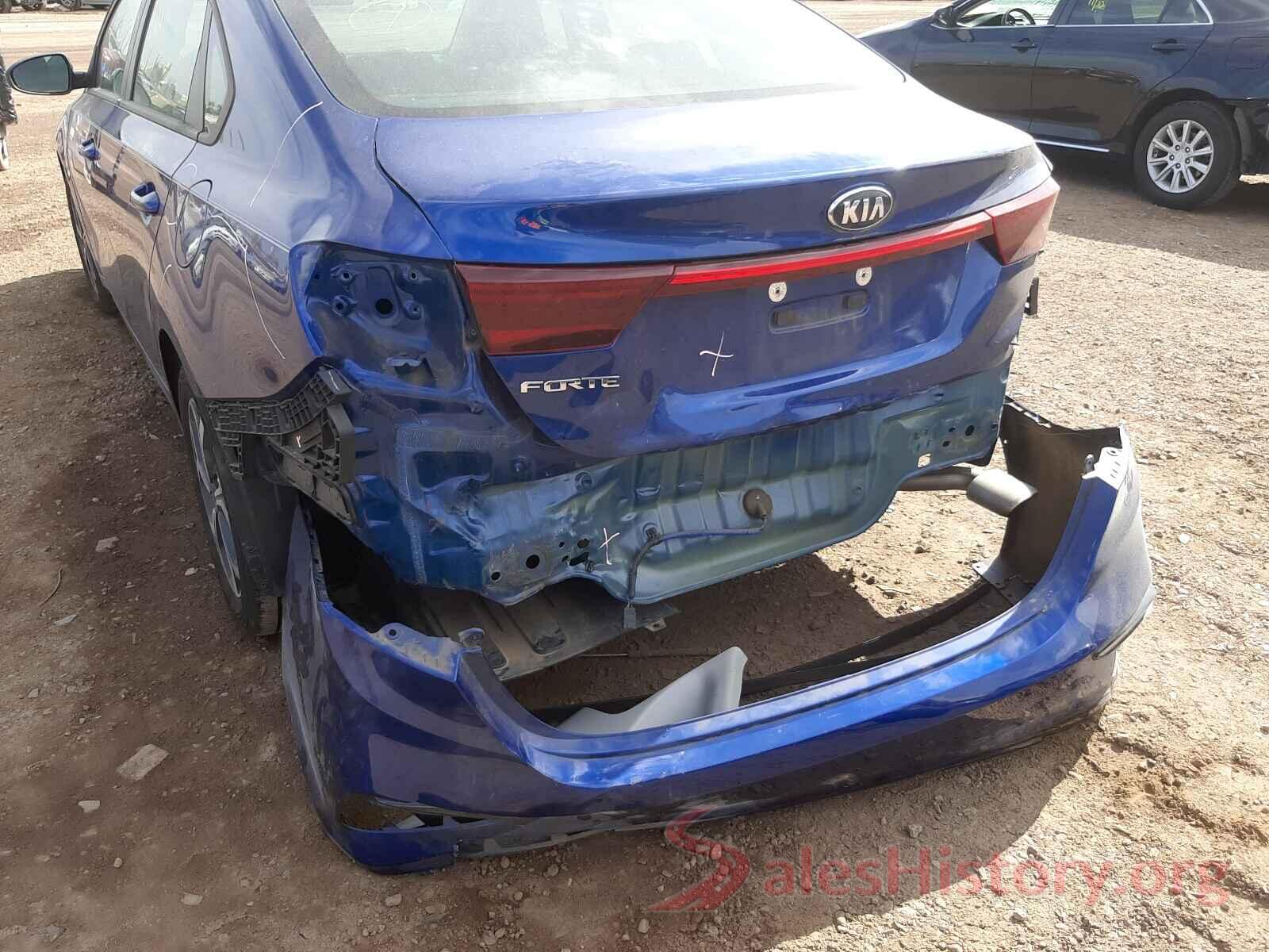 3KPF24AD9KE011246 2019 KIA FORTE