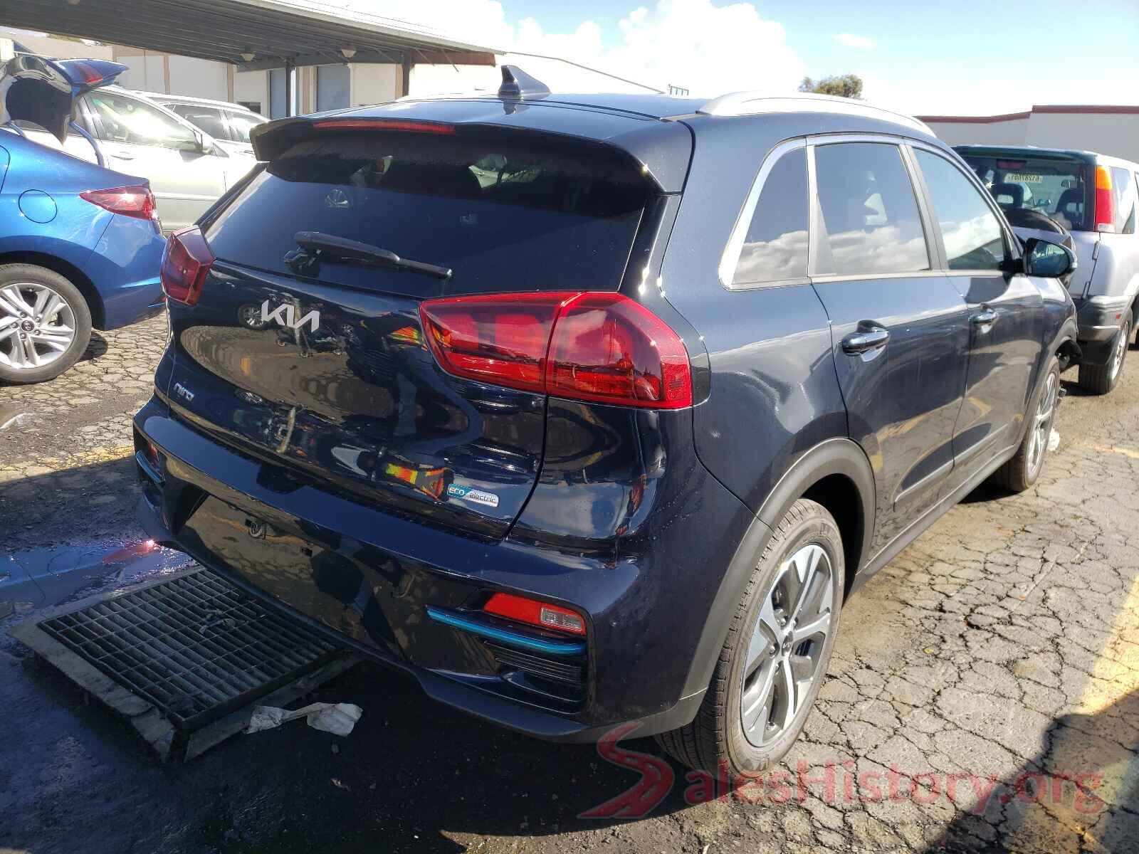 KNDCC3LG6N5118112 2022 KIA NIRO