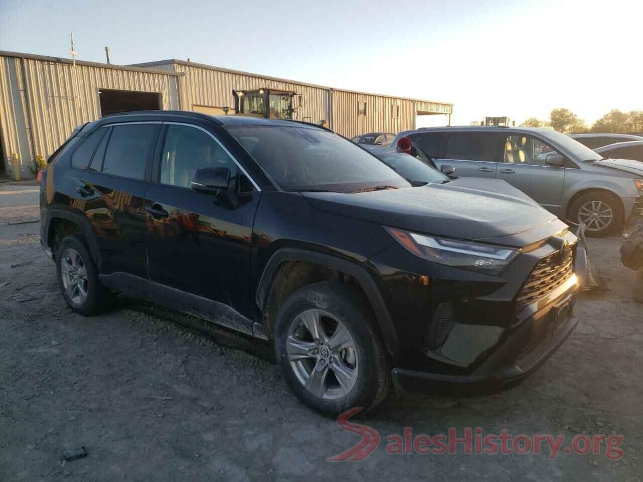 2T3P1RFV1NC282334 2022 TOYOTA RAV4