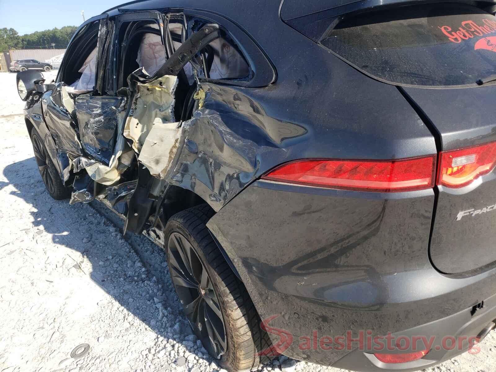 SADCL2BV7HA883727 2017 JAGUAR F-PACE