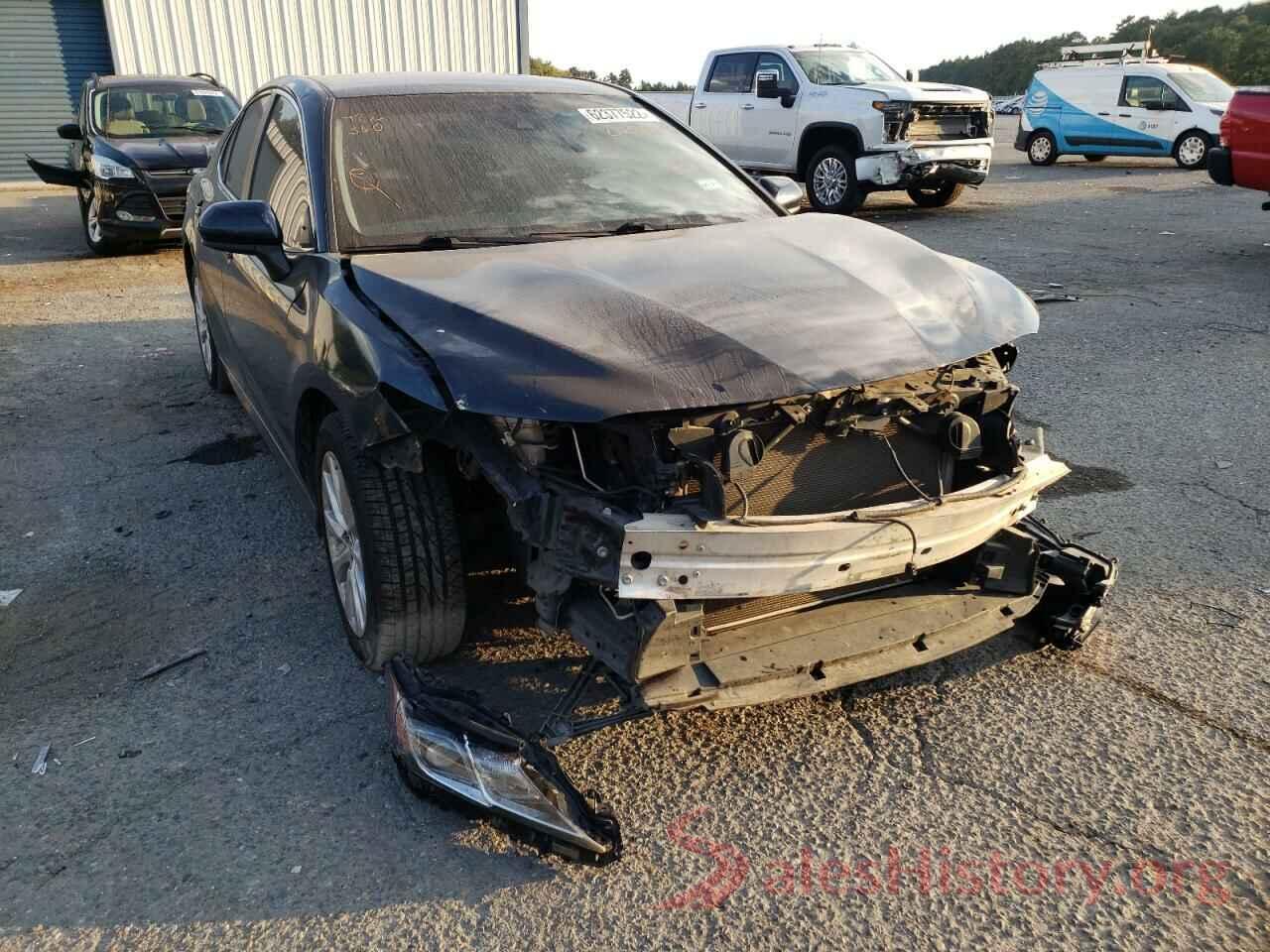 4T1B11HK7JU623445 2018 TOYOTA CAMRY