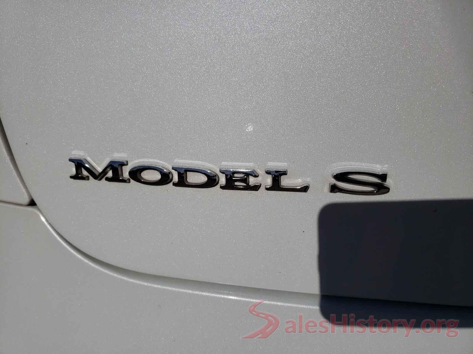 5YJSA1E25JF281138 2018 TESLA MODEL S