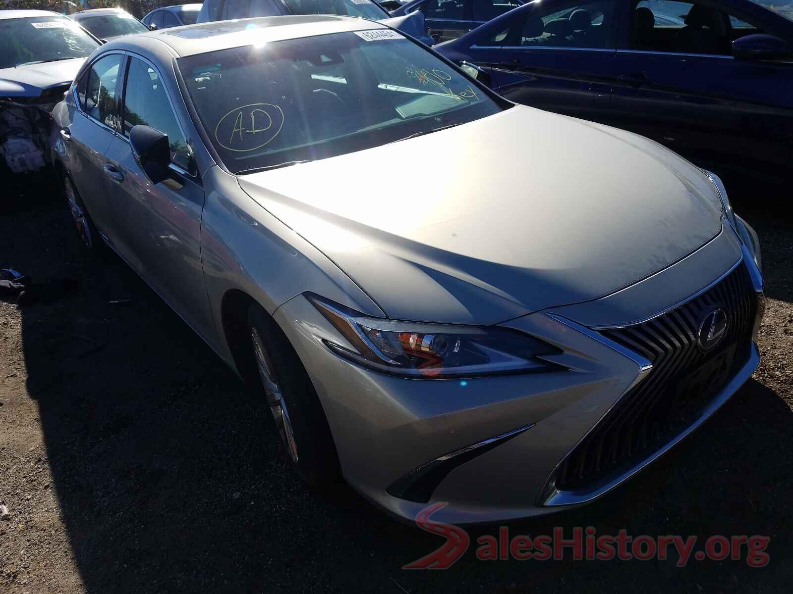 58AB21B16KU003659 2019 LEXUS ES300