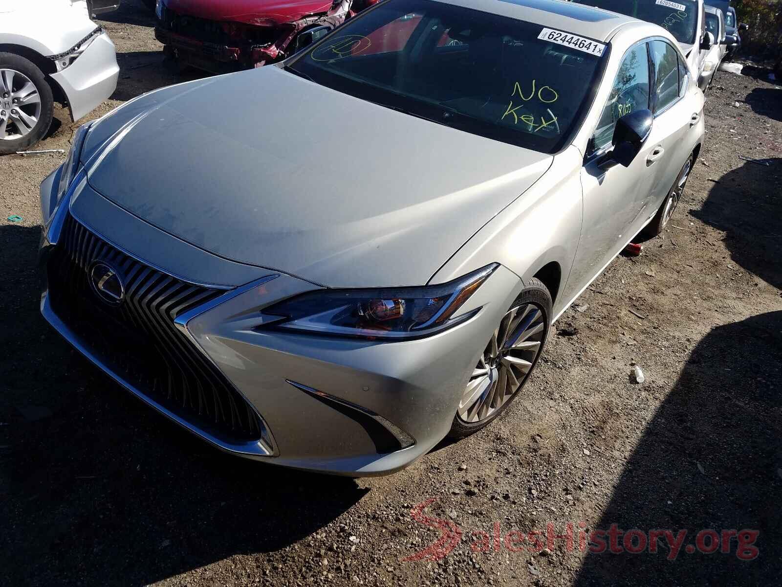 58AB21B16KU003659 2019 LEXUS ES300